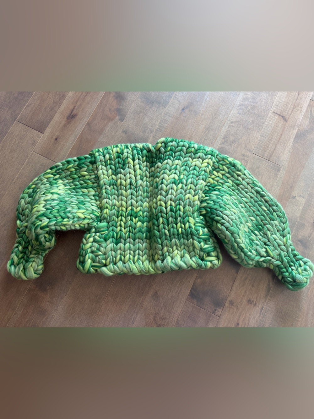 Hope Macaulay Colossal Wool Cardigan. Green - M/L chunky - Picture 6 of 9